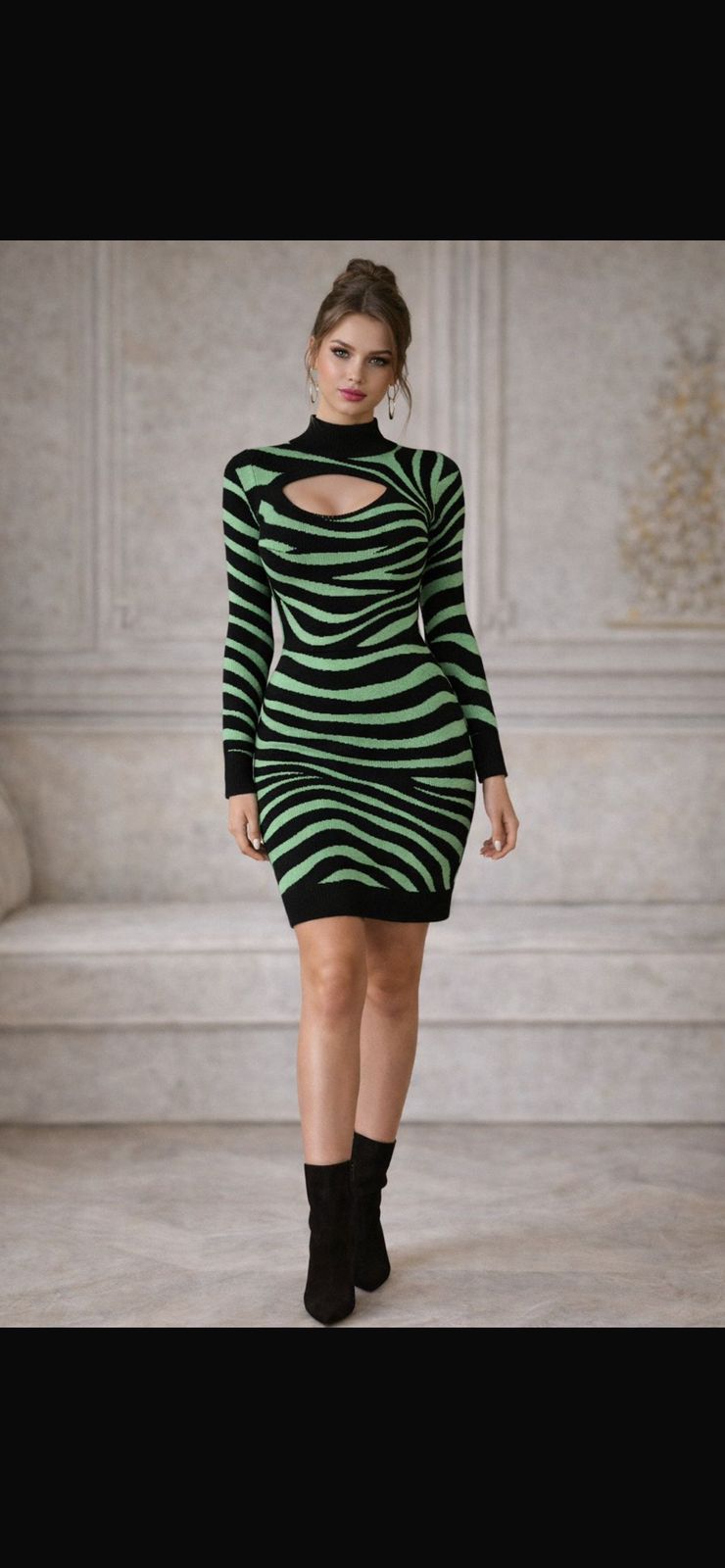 Vestido tejido animal print, color verde, cuello alto y manga larga